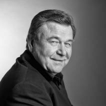 Obálka Klauni a vlastenci